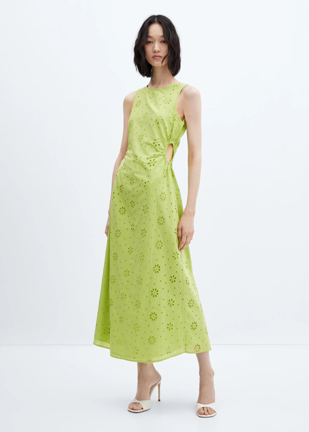 Embroidered dress with side slits