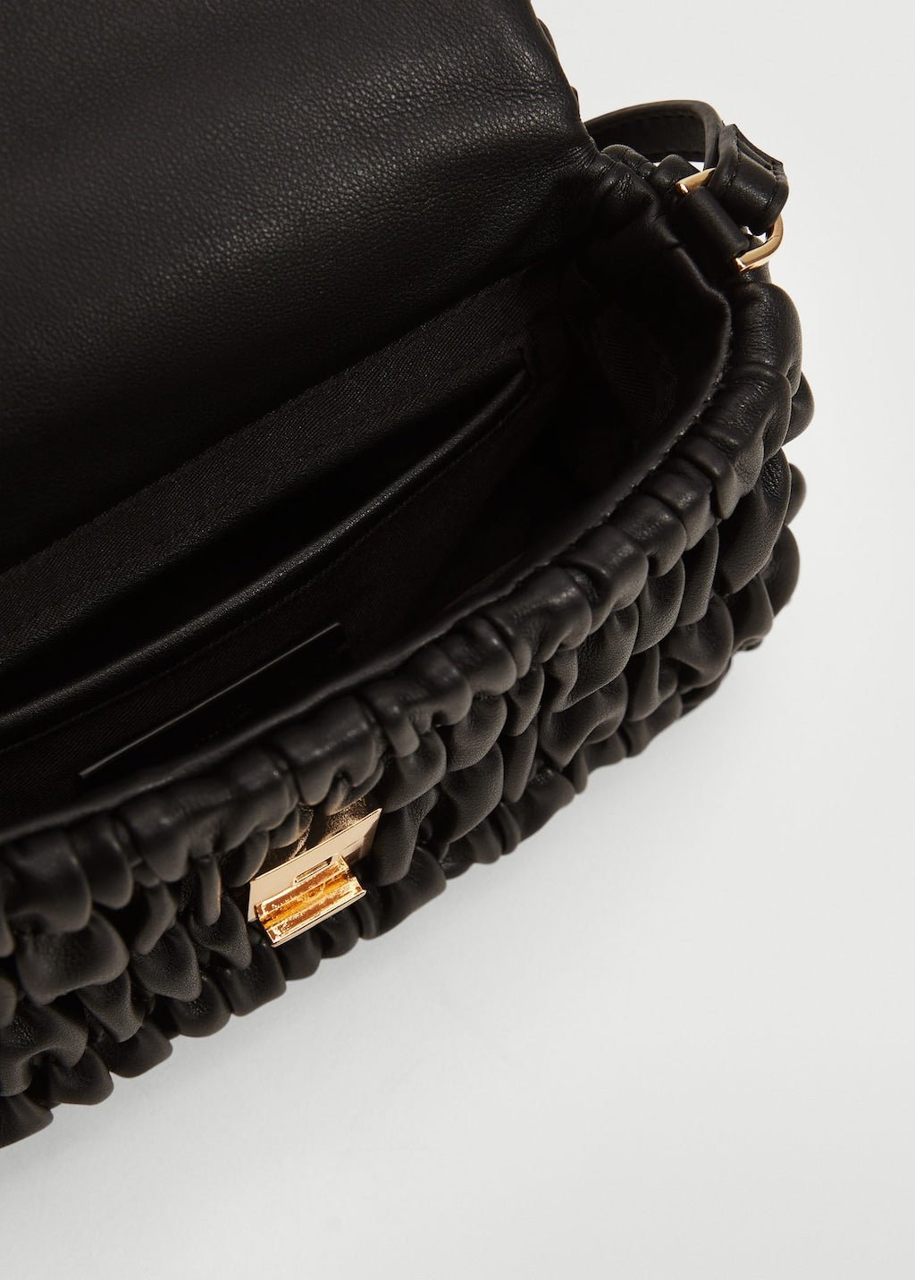 Bag with ruched detail - Laurel Morgan