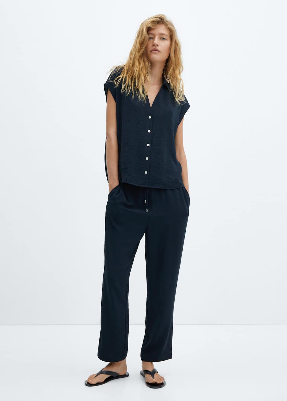 Buttoned flowy blouse - Laurel Morgan