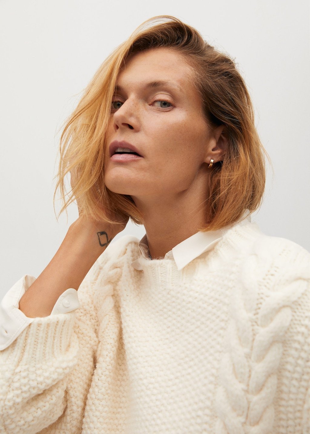 Cable-knit sweater - Laurel Morgan