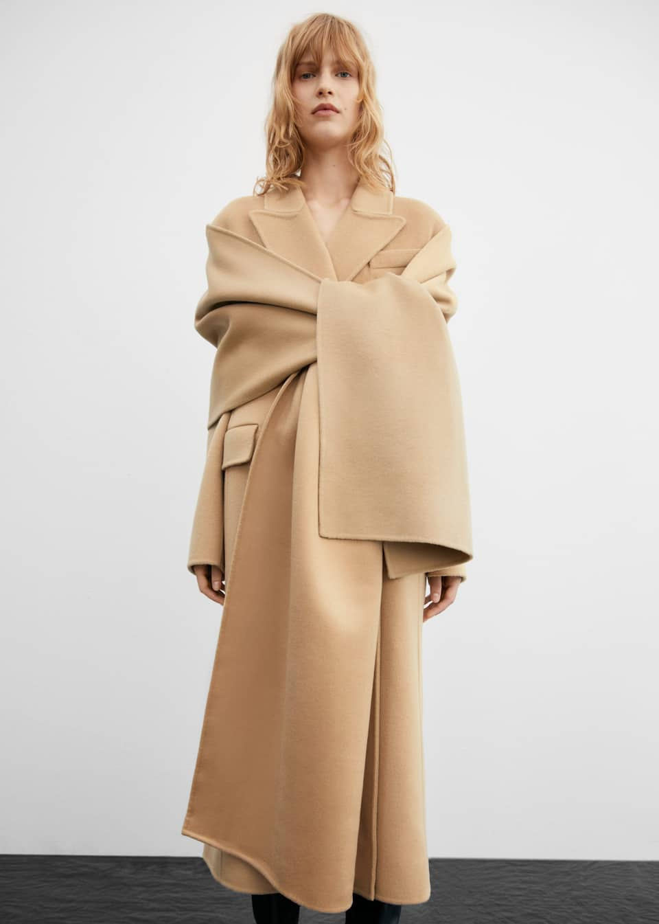 Double-breasted virgin wool coat - Laurel Morgan