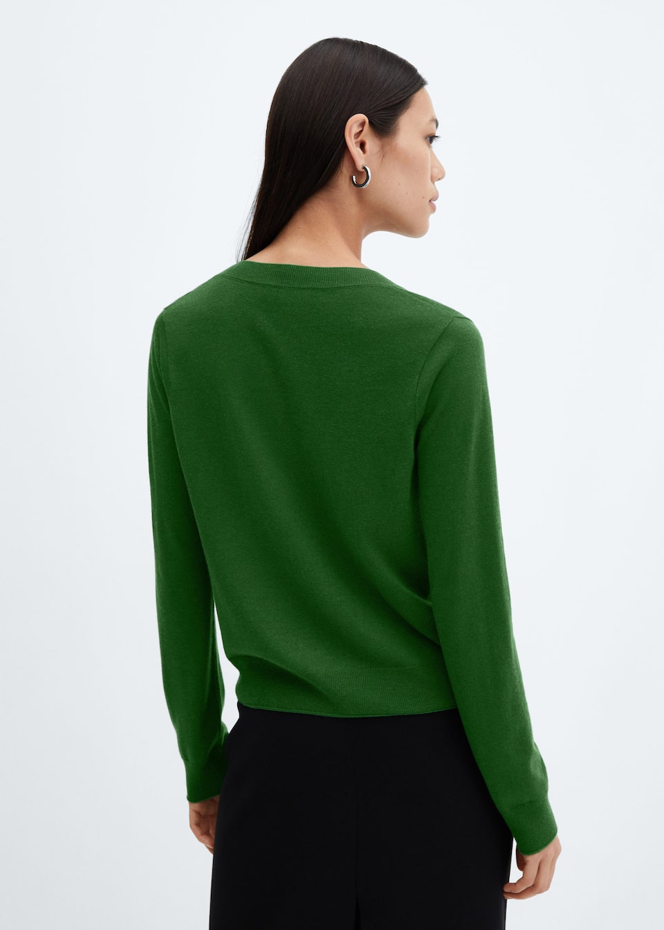 Fine-knit V-neck sweater - Laurel Morgan