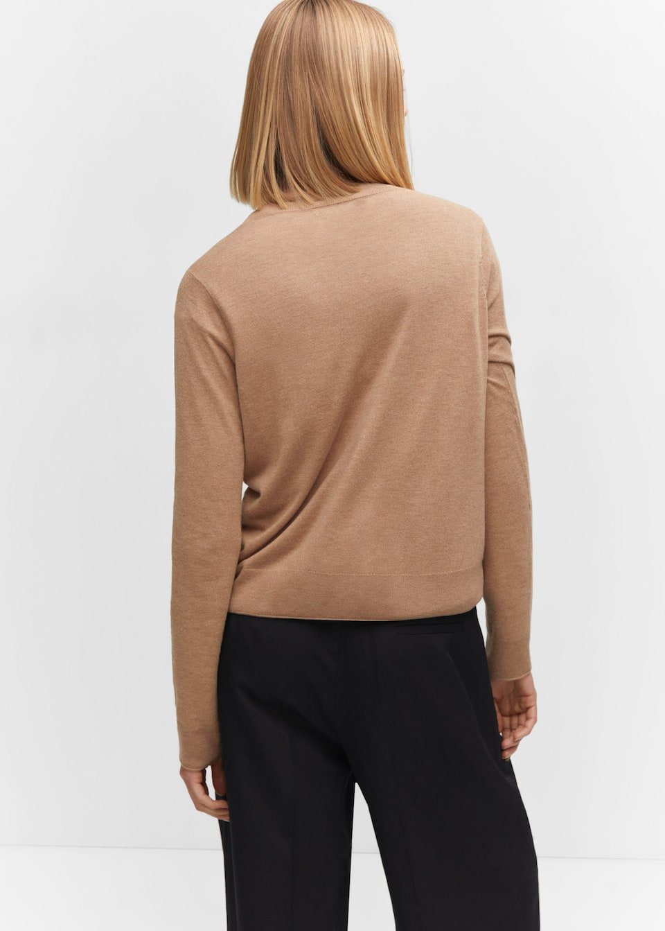 Fine-knit V-neck sweater - Laurel Morgan