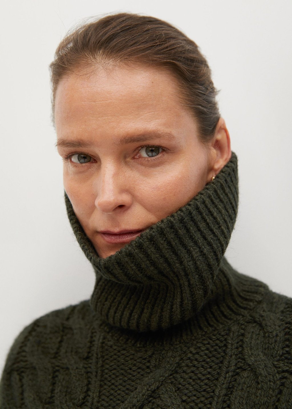 Knitted turtleneck dress - Laurel Morgan