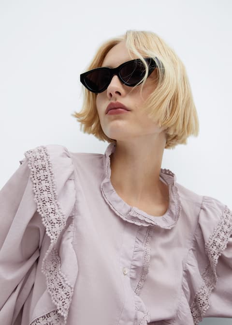 Lace blouse with ruffles - Laurel Morgan