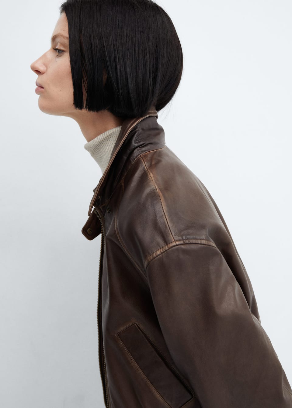 Leather bomber jacket with shearling collar - Laurel Morgan