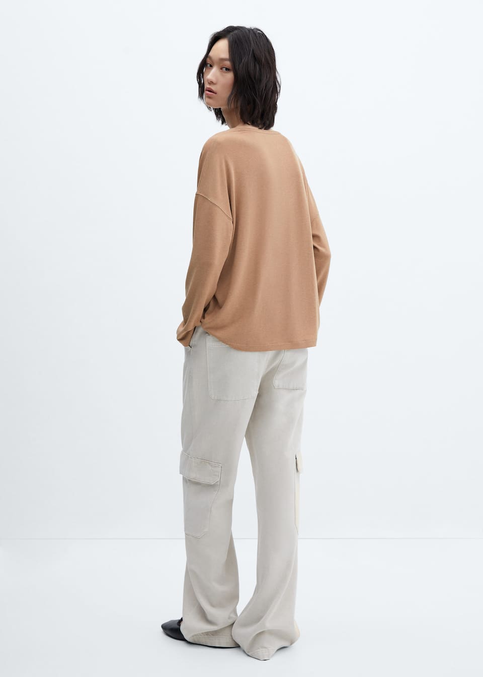 Long-sleeved V-neck T-shirt - Laurel Morgan