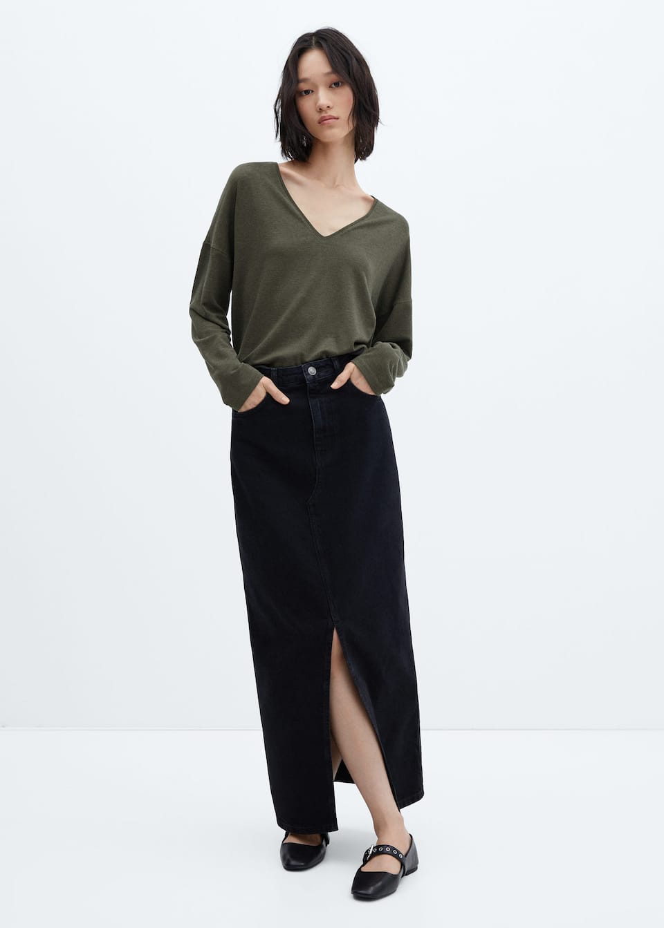 Long-sleeved V-neck T-shirt - Laurel Morgan