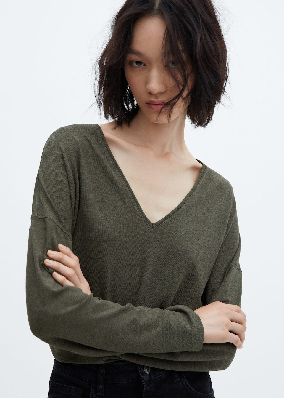 Long-sleeved V-neck T-shirt - Laurel Morgan