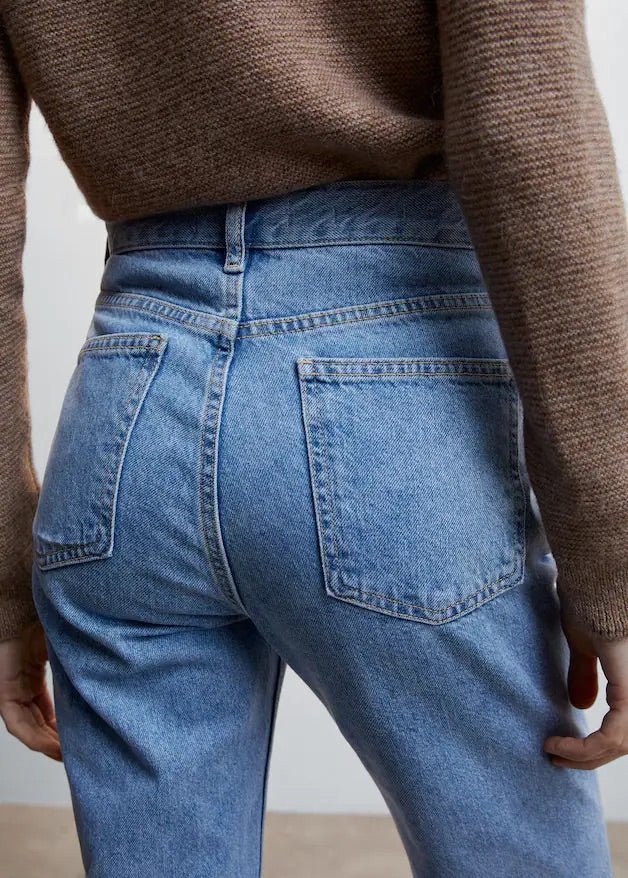 Mid-rise straight jeans