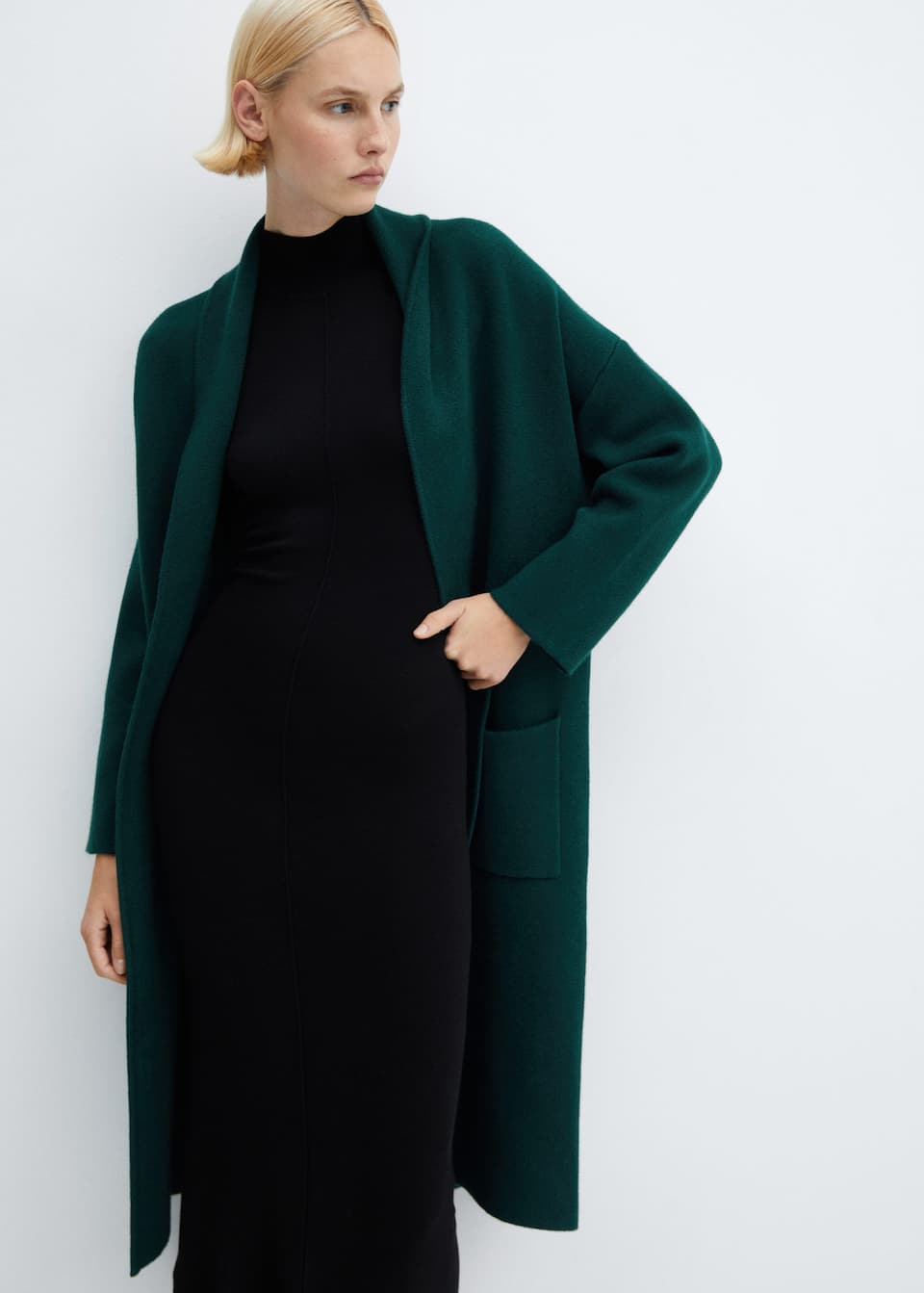 Oversized knitted coat with pockets - Laurel Morgan