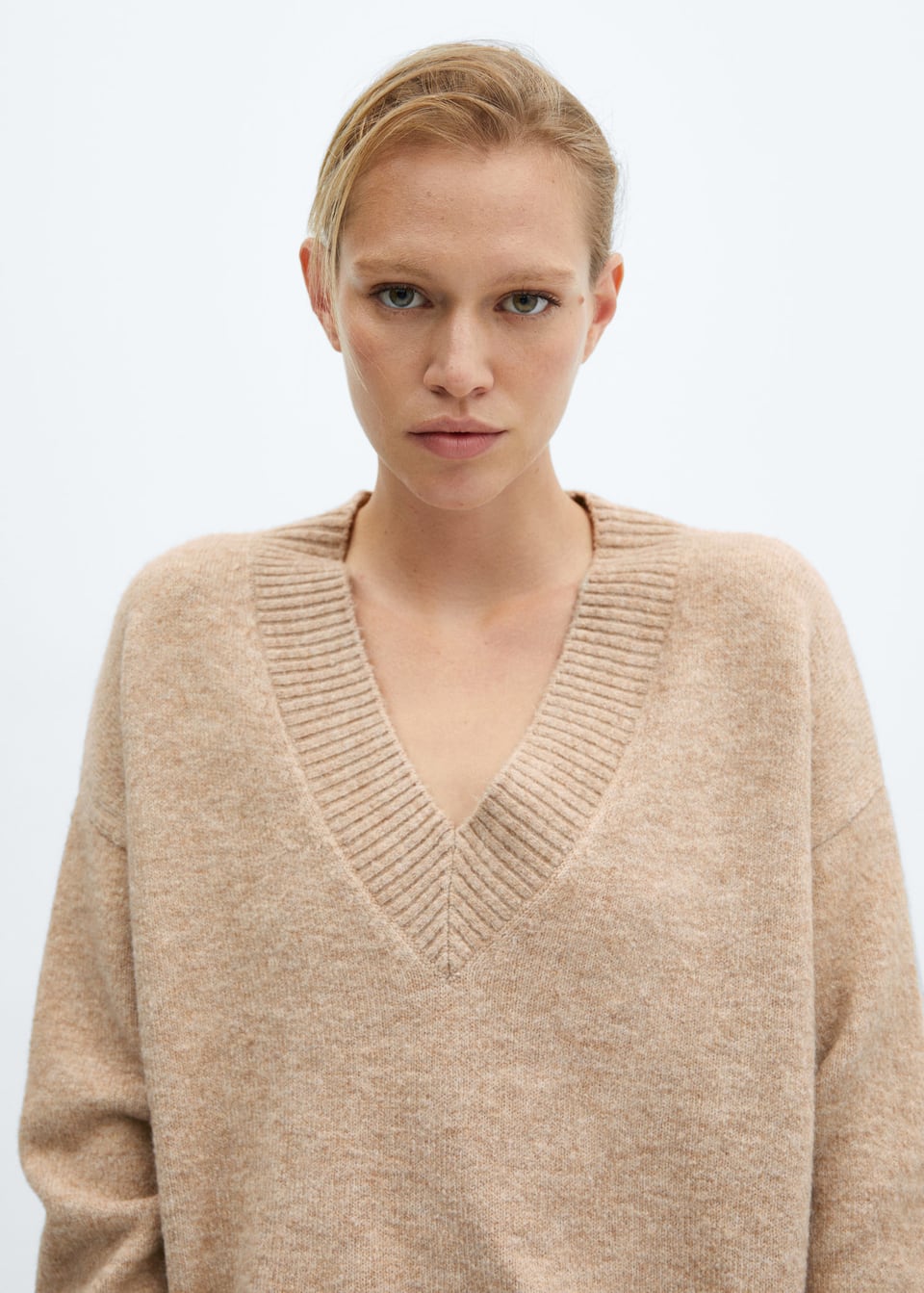 Oversized V-neck sweater - Laurel Morgan