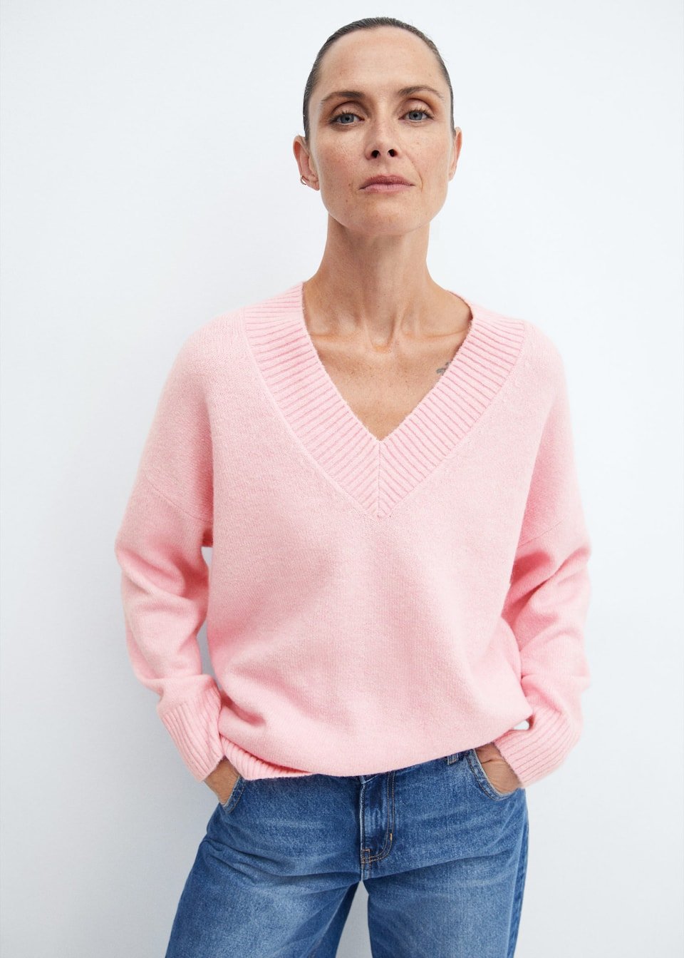 Oversized V-neck sweater - Laurel Morgan