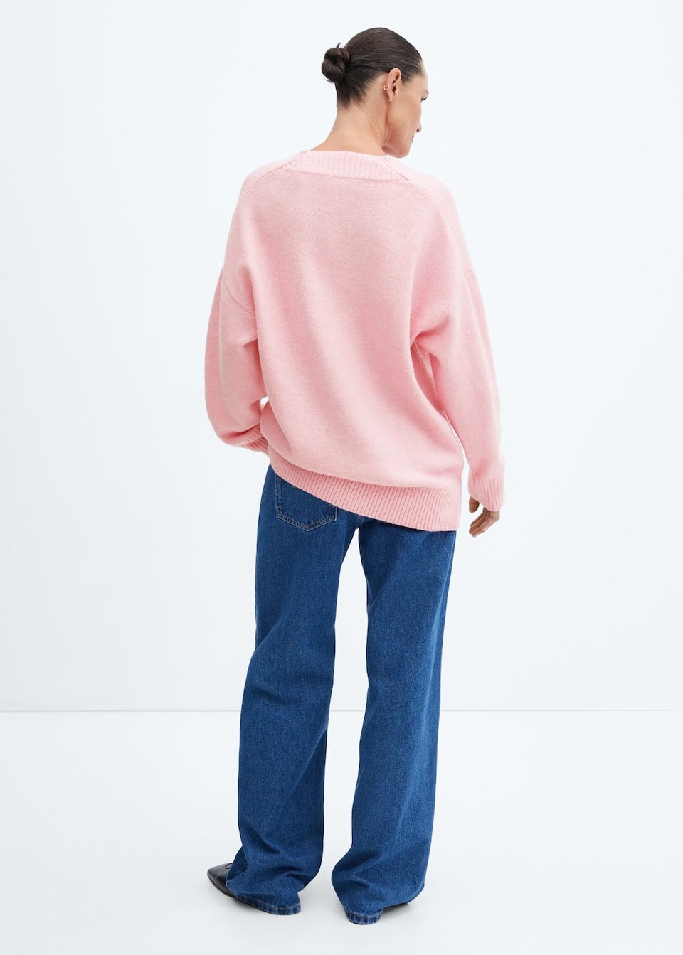 Oversized V-neck sweater - Laurel Morgan