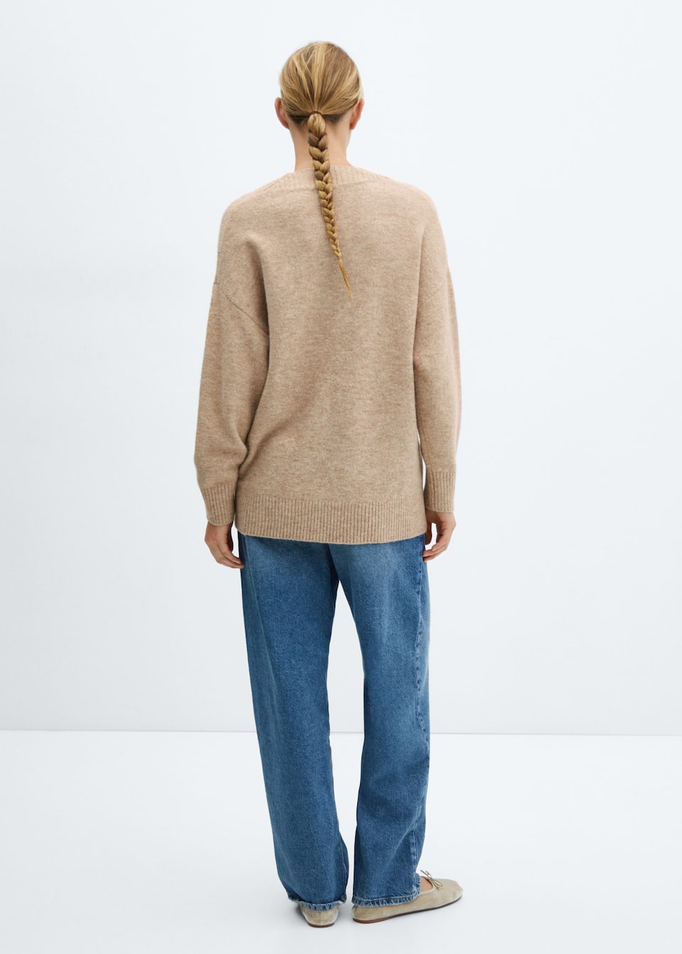 Oversized V-neck sweater - Laurel Morgan