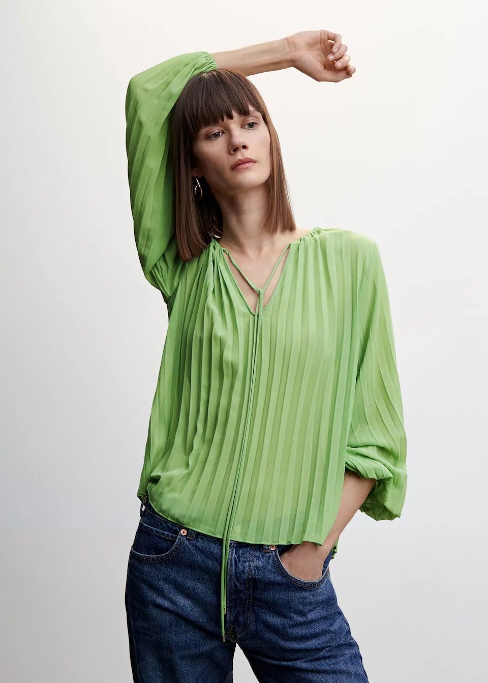 Pleated blouse with puffed sleeves - Laurel Morgan