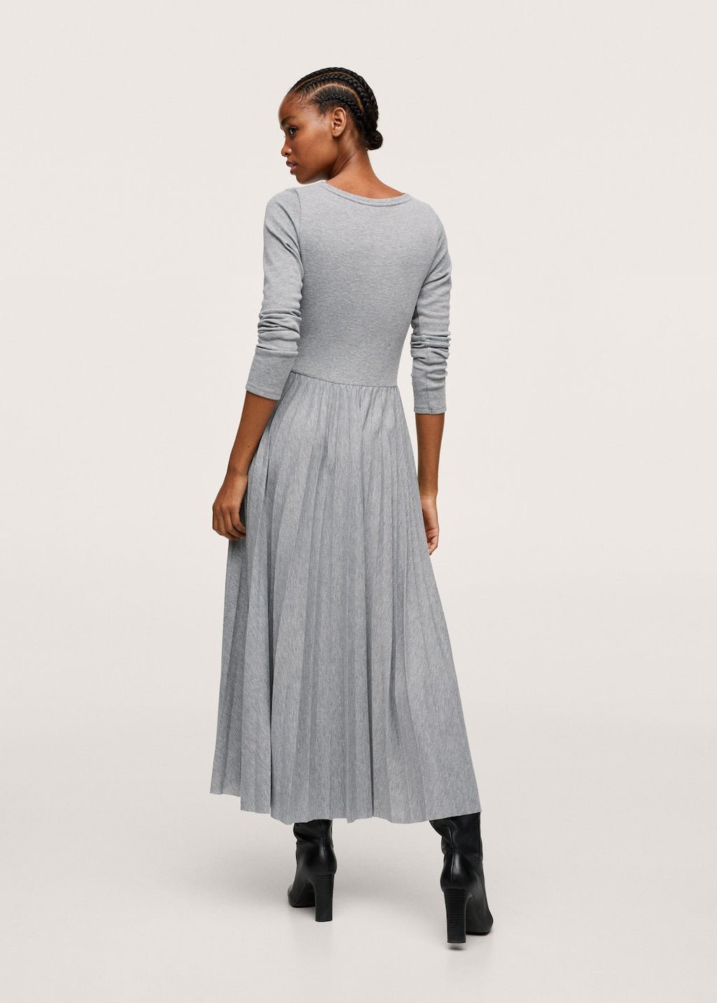 Pleated knitted dress - Laurel Morgan