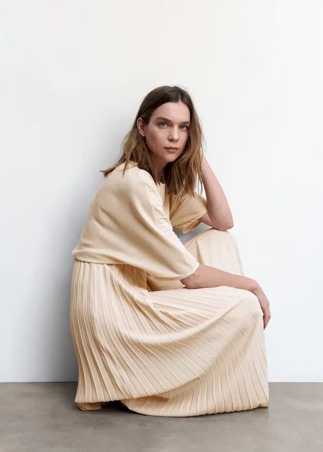 Pleated long dress - Laurel Morgan