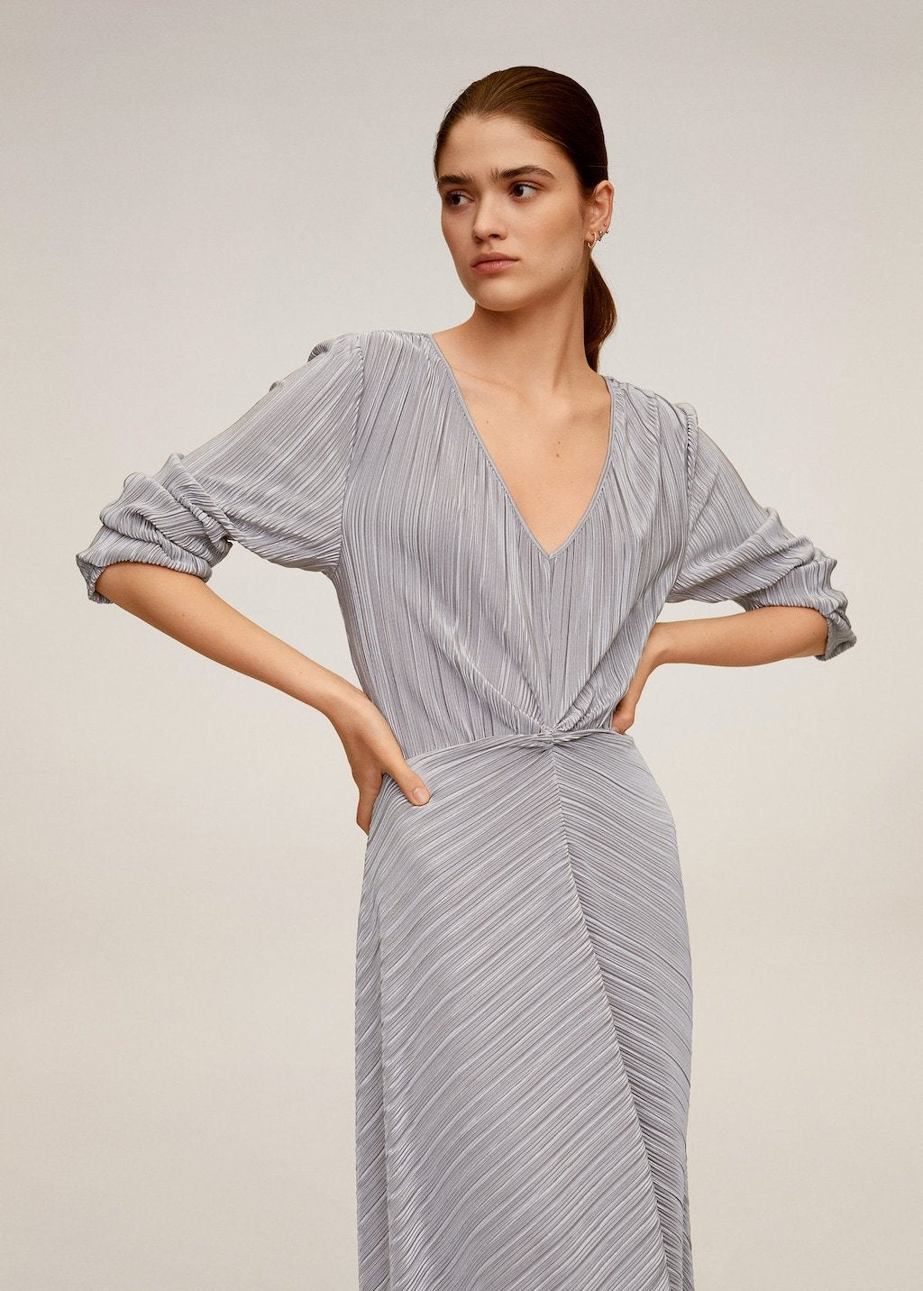 Pleated long dress - Laurel Morgan