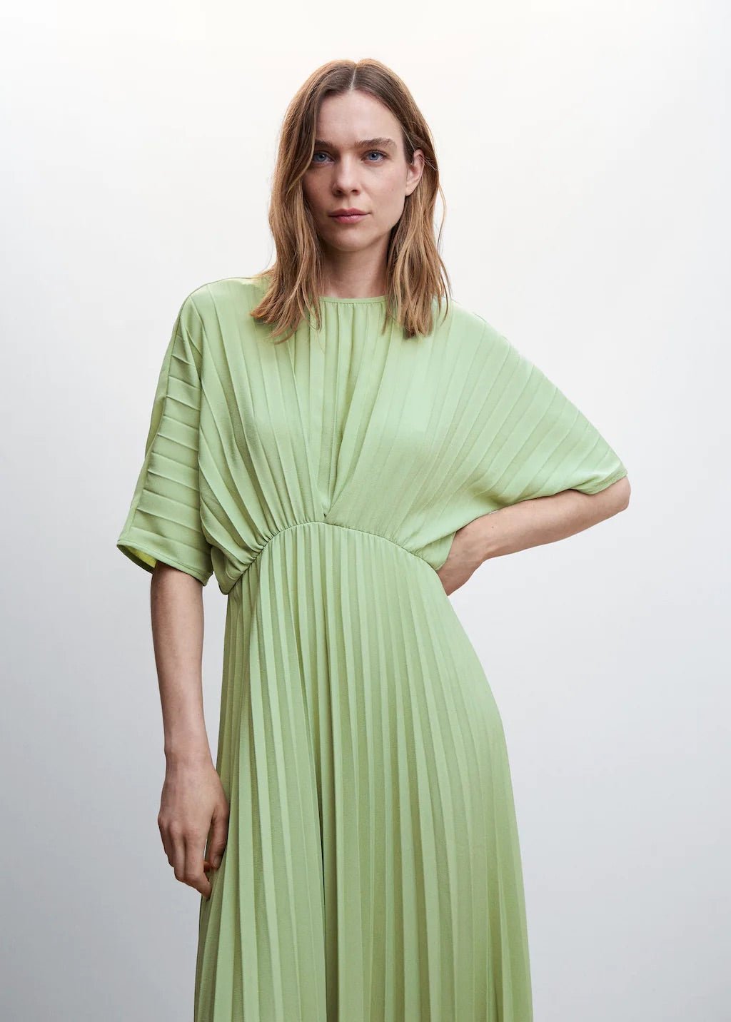 Pleated long dress - Laurel Morgan