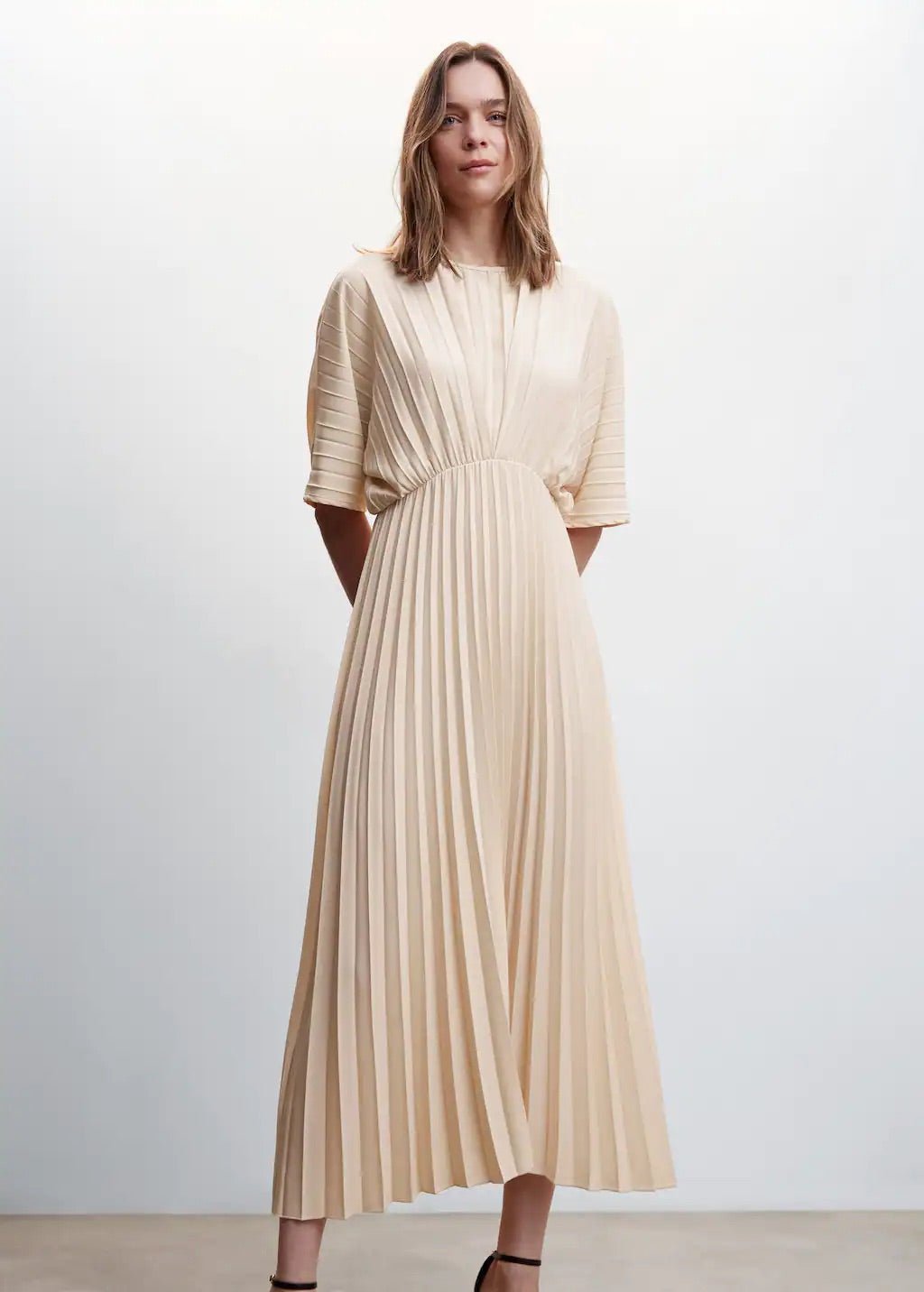 Pleated long dress - Laurel Morgan