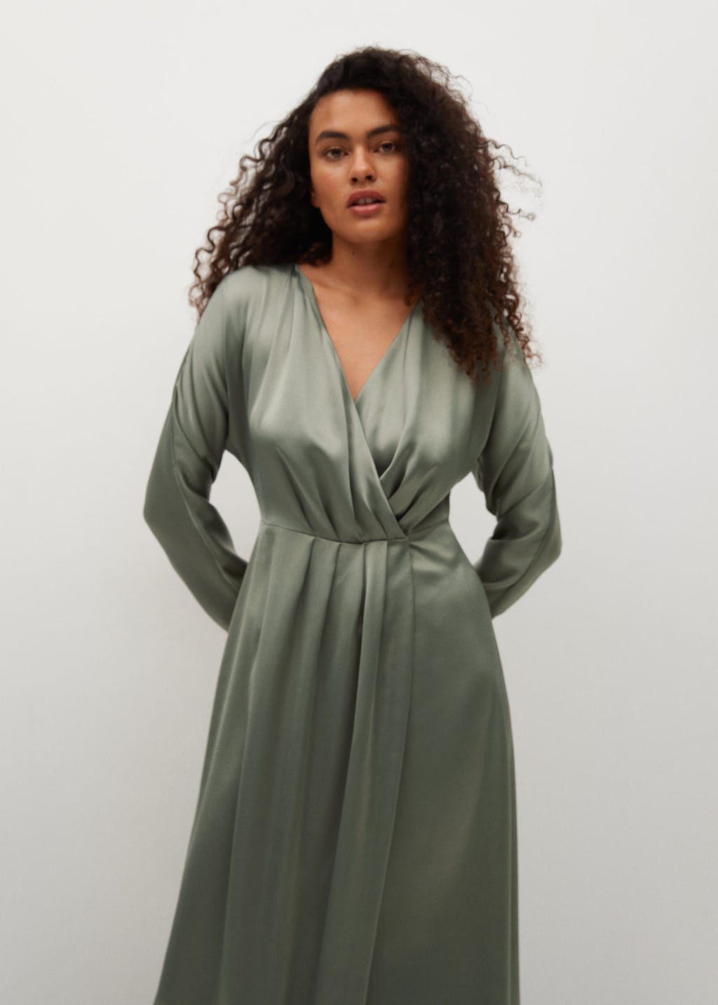 Pleated satin dress - Laurel Morgan