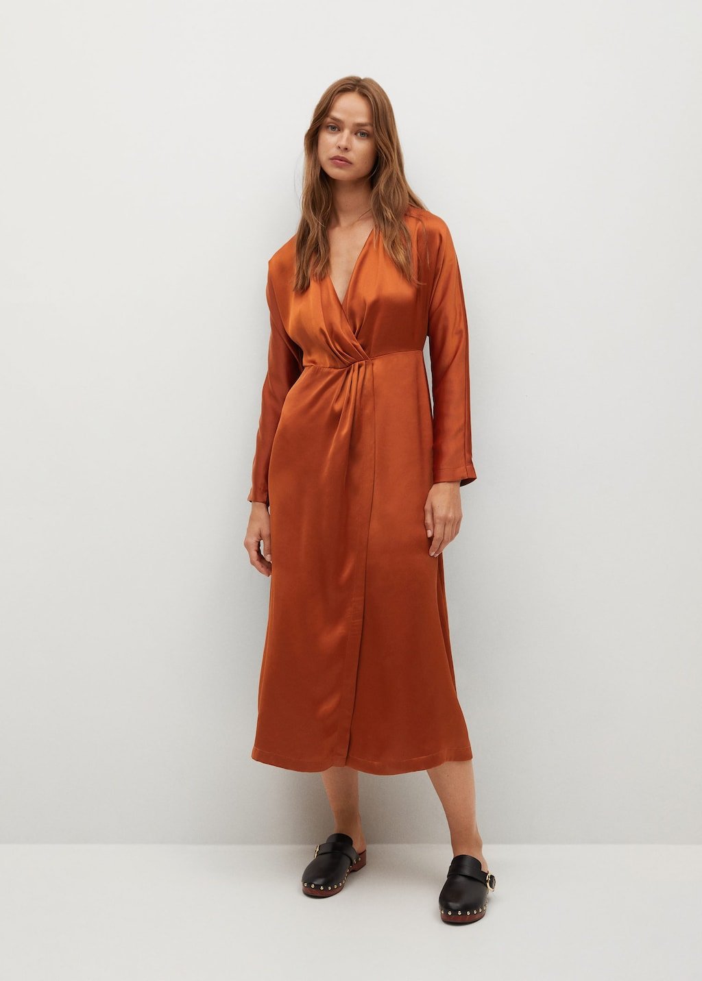 Pleated satin dress - Laurel Morgan