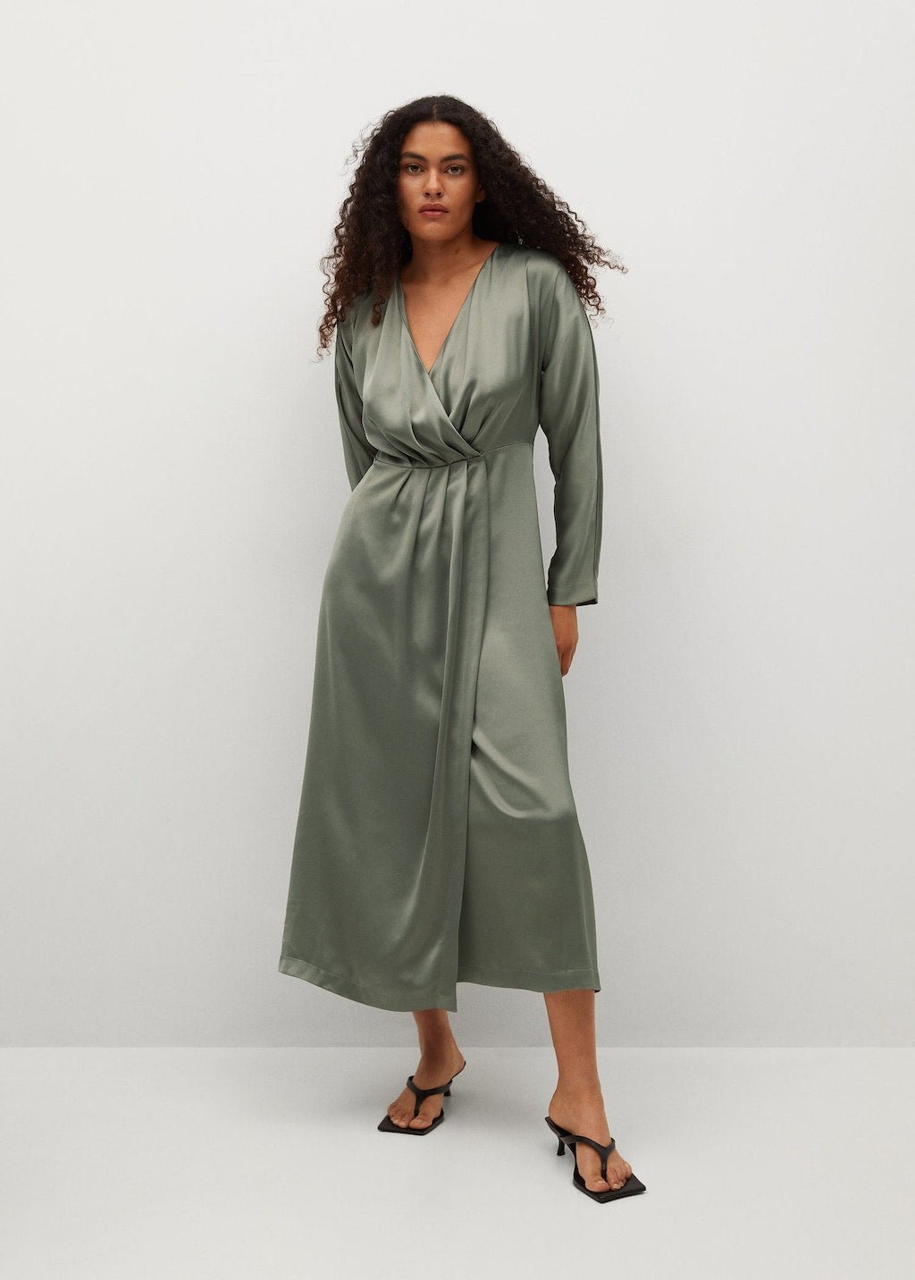 Pleated satin dress - Laurel Morgan