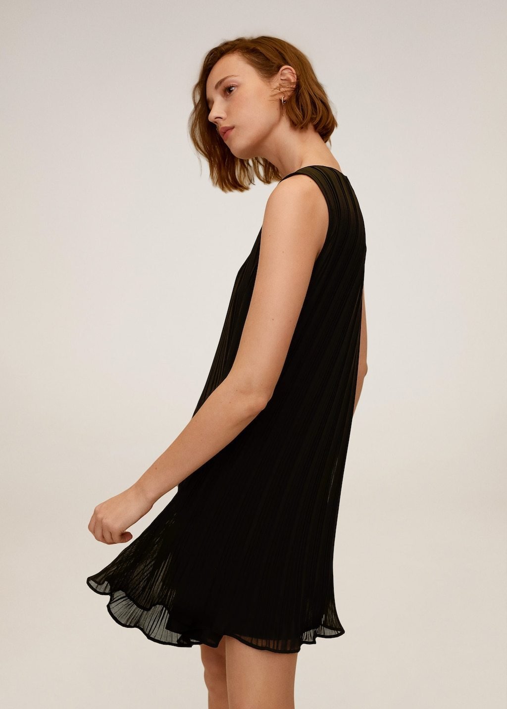 Pleated short dress - Laurel Morgan