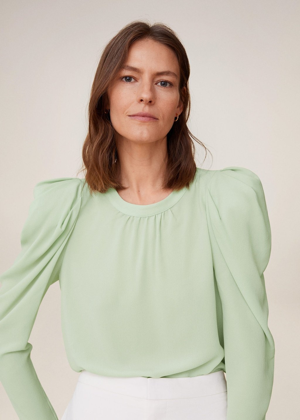 Puffed-shoulder blouse - Laurel Morgan