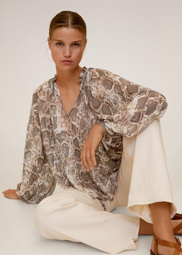 Puffed sleeves blouse - Laurel Morgan