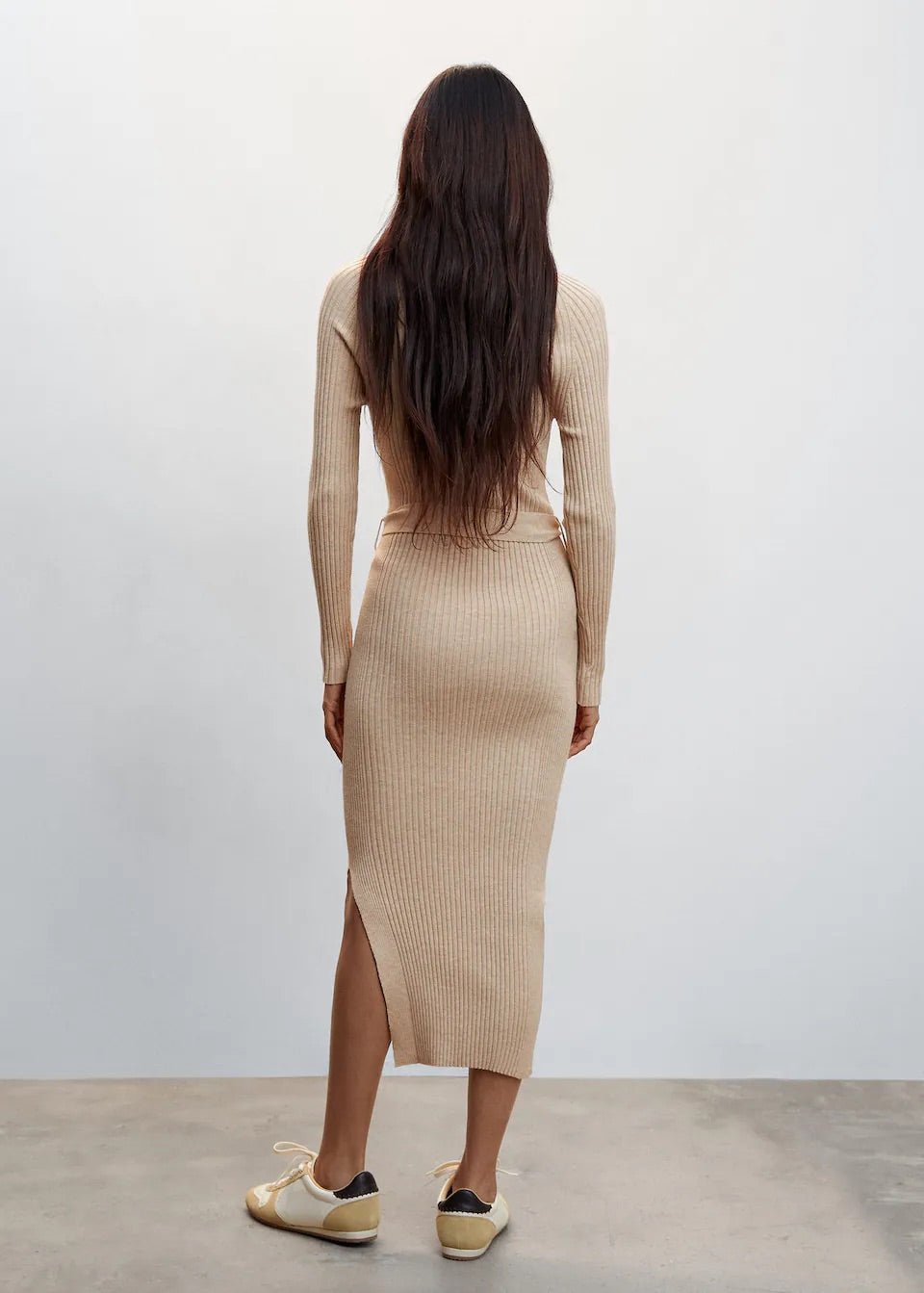 Ribbed dress with knot detail - Laurel Morgan