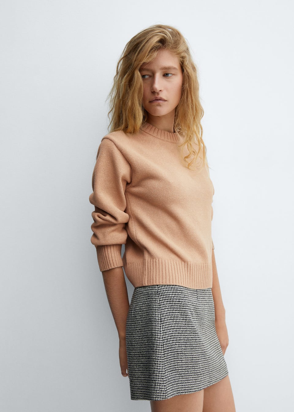 Round-neck knitted sweater - Laurel Morgan