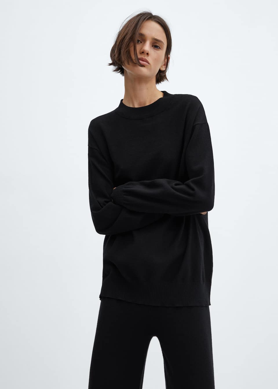 Round-neck knitted sweater - Laurel Morgan