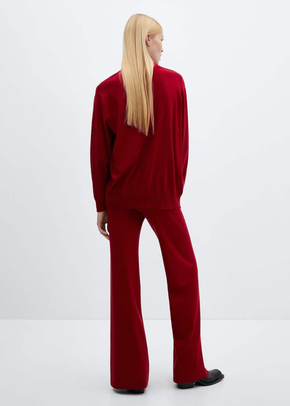 Round-neck knitted sweater - Laurel Morgan