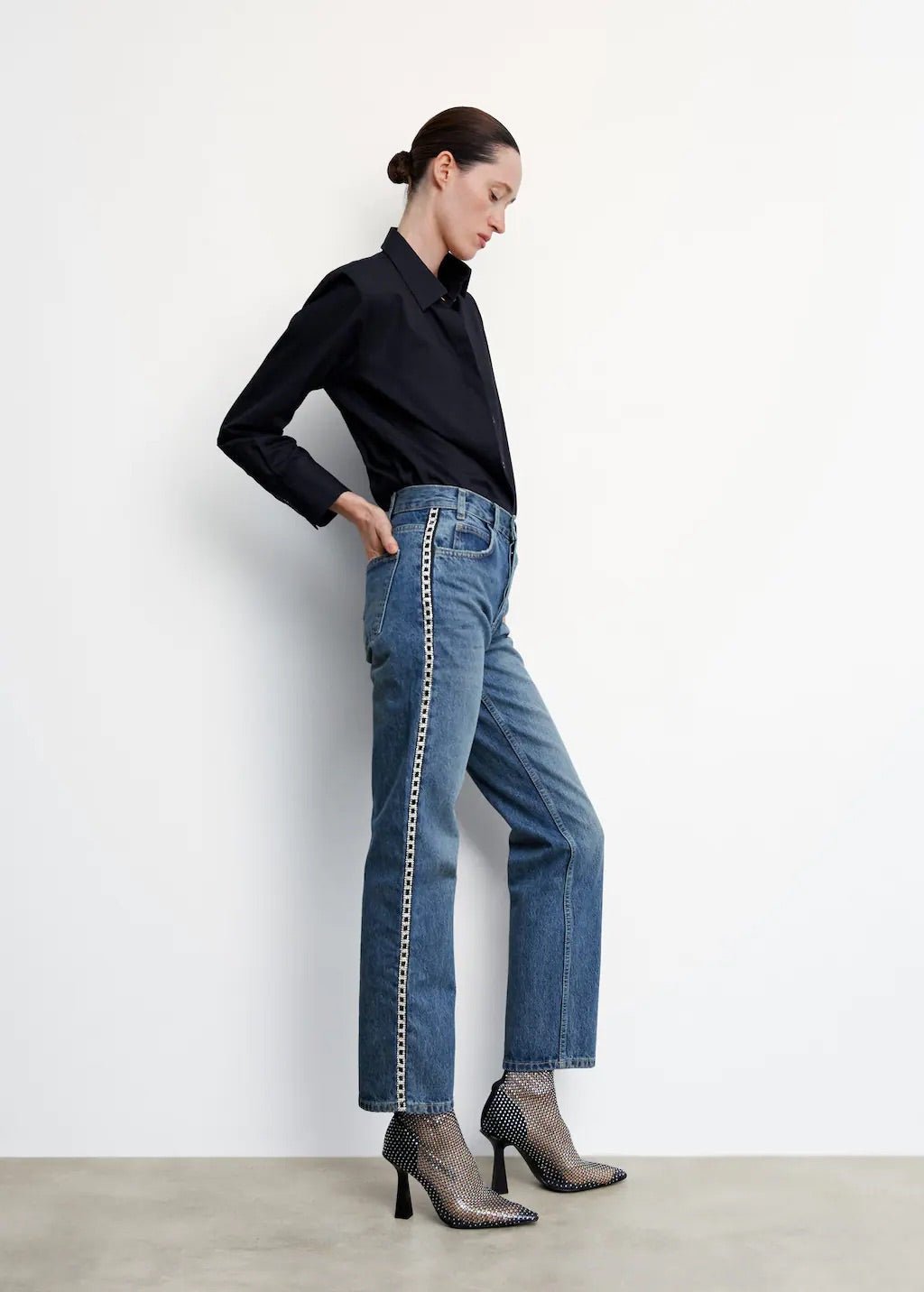 Straight jeans with crystal detail on the sides - Laurel Morgan