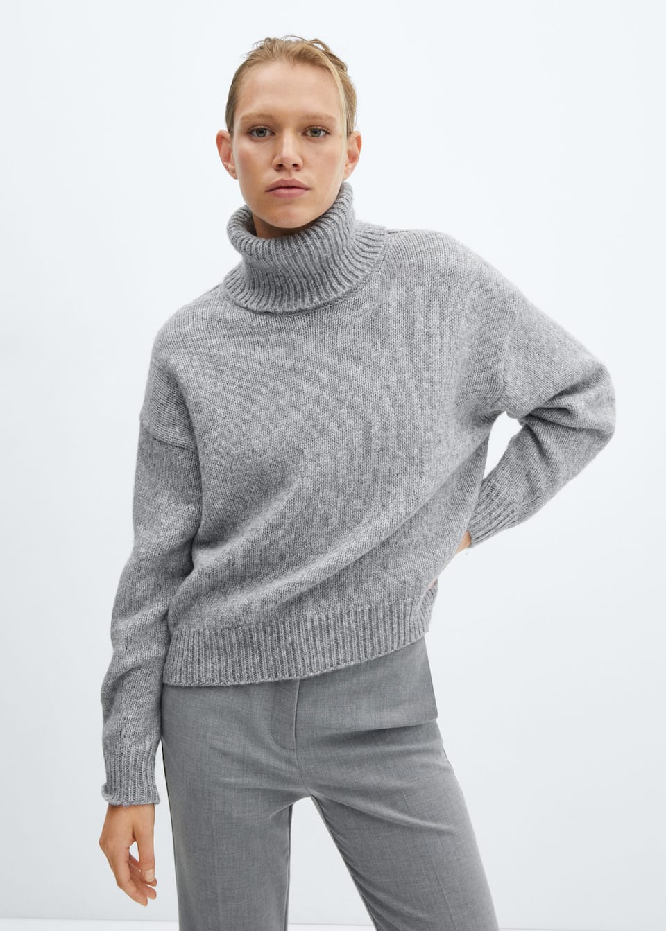 Turtleneck knitted sweater - Laurel Morgan