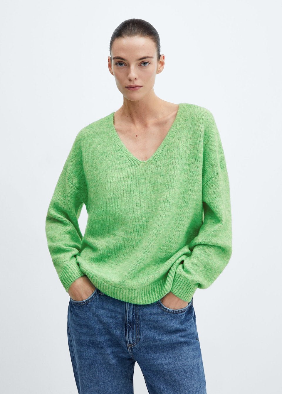 V-neck knit sweater - Laurel Morgan