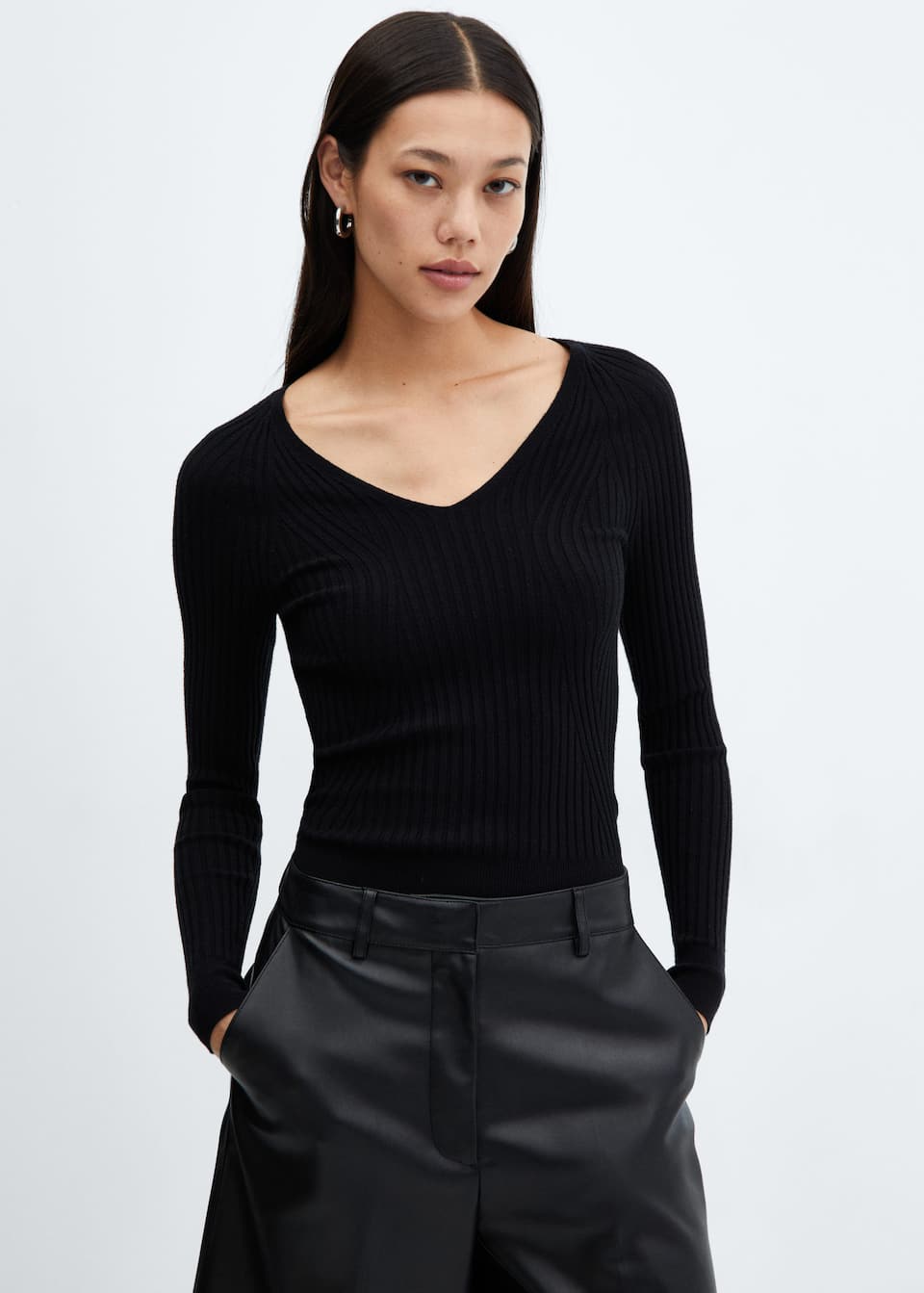 V-neck ribbed knit sweater - Laurel Morgan