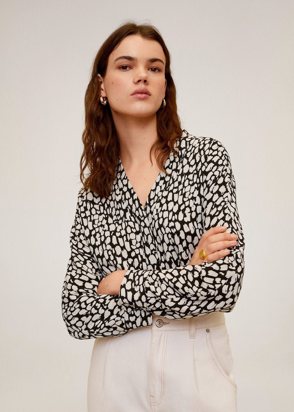 V-neckline blouse - Laurel Morgan