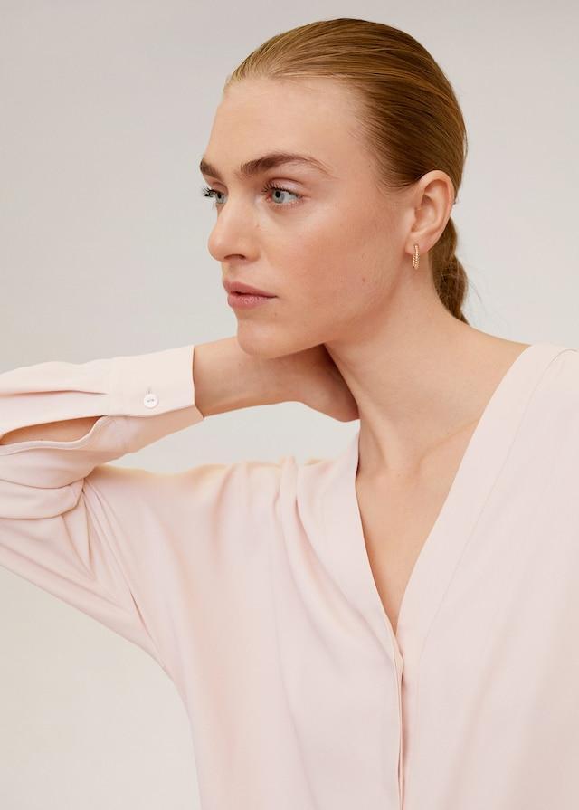 V-neckline blouse - Laurel Morgan